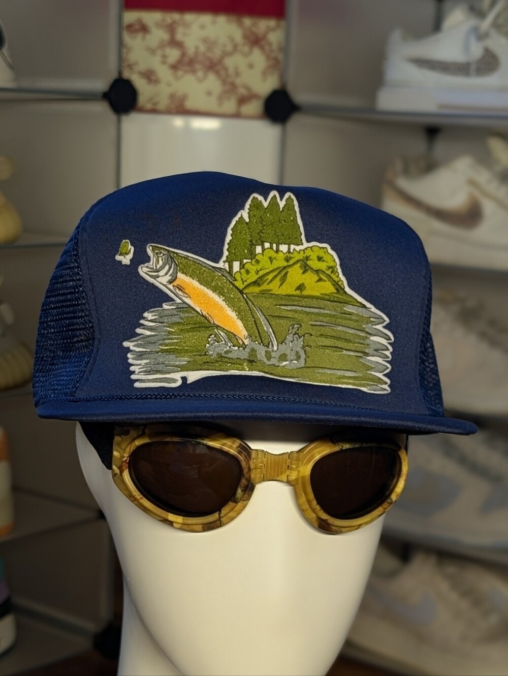 Trout Fishing Vintage Trucker Hat (OS)